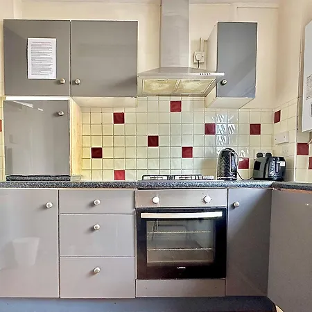 Stay In Edgware Road Apartment-3