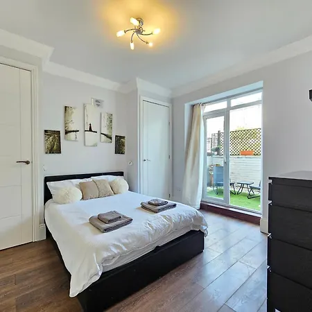 Trendy One Bedroom Apartment-2