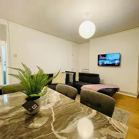 2Bd Canarywharf Mile End Private Balcony Free Parking-3