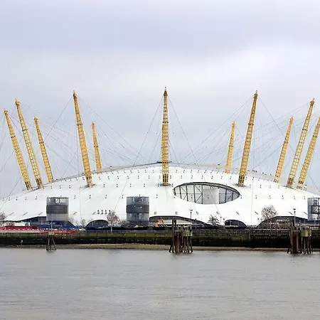 Full Apartment Close To Excel Centre, London City Airport , O2 Arena-3