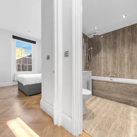 Stunning Hyde Park Apartments-3