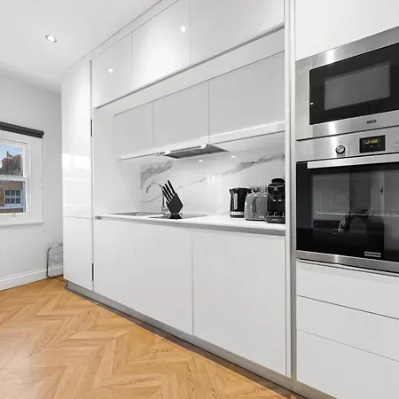 Stunning Hyde Park Apartments-2