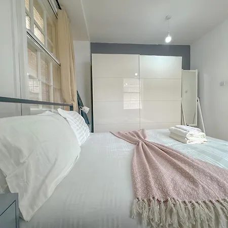 Gower Street Residences-3