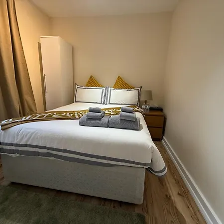 Compact And Friendly Price Room-2