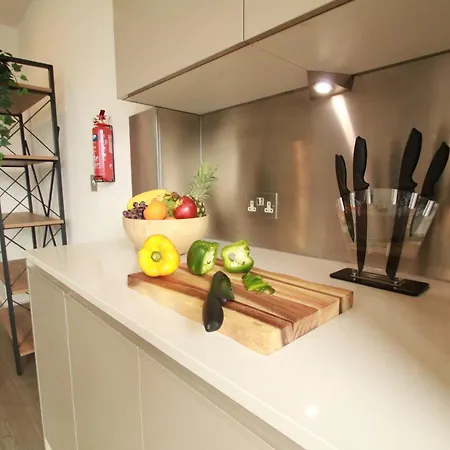 Ft6 Aldgate Apartments-3