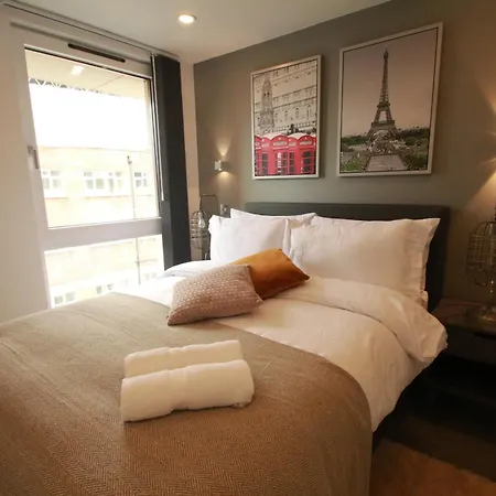 Ft6 Aldgate Apartments-3