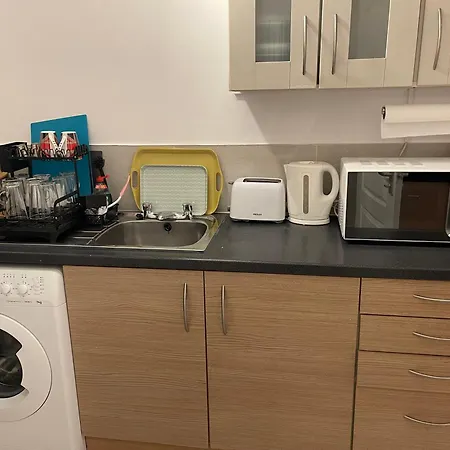 Nestly Nook In New Cross-2