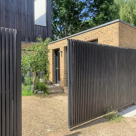 10 Garsington Mews-2