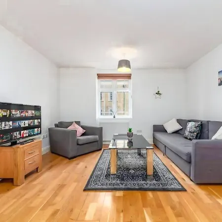 Lovely 2 Bedroom With Patio Waterloo Lm1-2