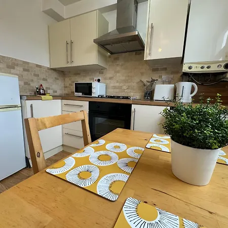 Beautiful 1 Bedroom Flat In Fulham-2