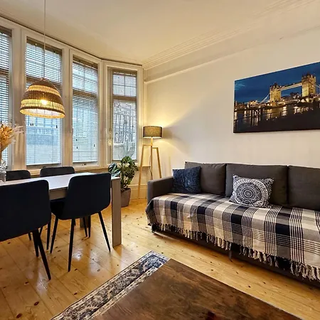 Oliver'S Place In Holborn - 2 Double Beds, 1 Sofa Bed, Great Location-3