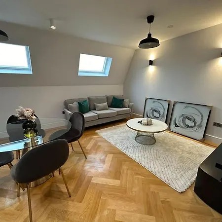 Flat 3 7A Lavender Hill-2