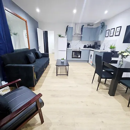 Gdy1 - The Green Dragon Apartment-3