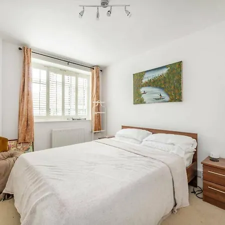 Lovely Notting Hill Apartment-2