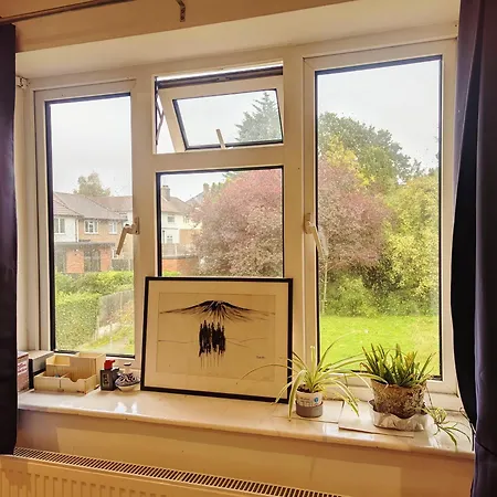 Double Bedrooms, Close To Tube Stations-2