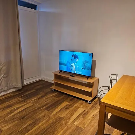 Entire Apartment Oval-3