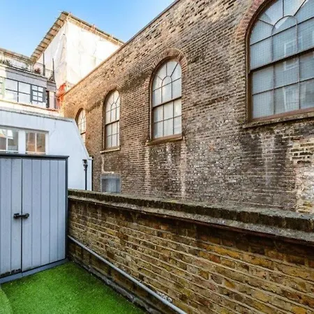 Liverpool Street Apartment-3