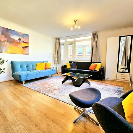 Bright & Spacious Home In Building With Lift, Right Next To Bayswater Station - Walk To Kensington Palace, Hyde Park, Little Venice & Notting Hill-2