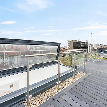 Panoramic Perfection Marble Arch 2Br Penthouse 74-3