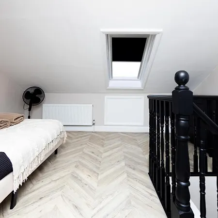 Park House, Refurbed Modern Interior, Located In Finsbury Park-2