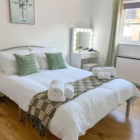 Cosy & Modern Flat In Islington- 15 Minute Walk From Emirates Stadium-3