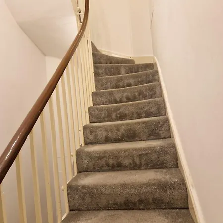 Baker Street Apartments-3