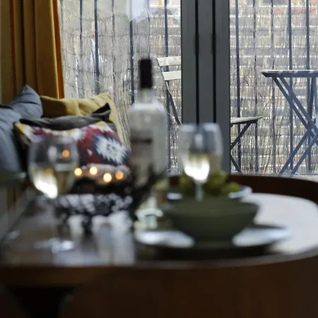Camden Town Terrace Apartment In-3