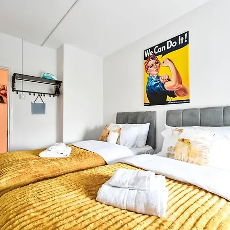 Cosy 3Bd London Accom Sleeps 6-3
