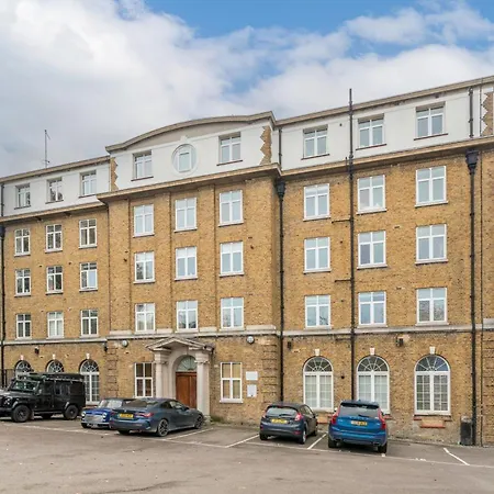 Stunning 3 Bedroom Flat, With Parking, Sleeps Six, Near Greenwich Park-2
