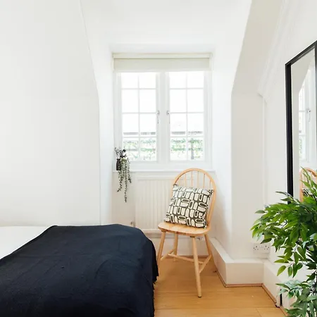Stylish Central Kings Cross 2 Bedroom Flat-3
