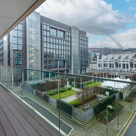 Alto Apartment Prime Location-3