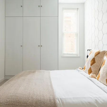 Light & Luxury London Apartment In Honor Oak-3
