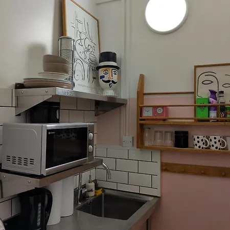 Tiny Space Central London Zone 1-3