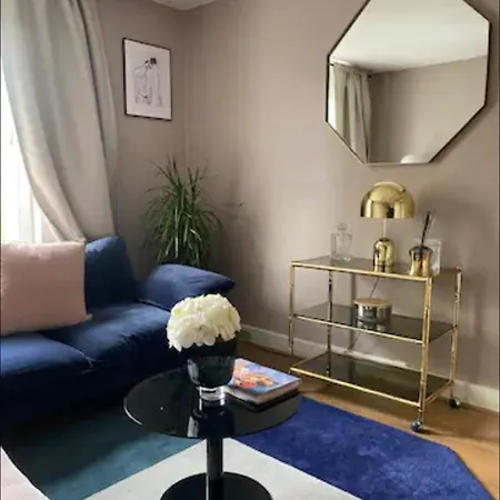 Cute Apartment-3