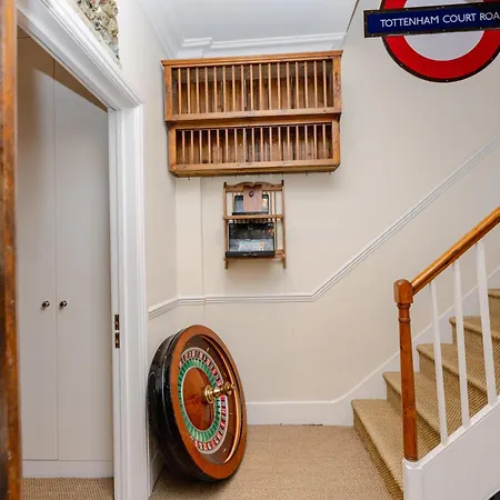 Ultrachic Georgian Townhouse In Central London-2