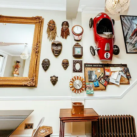 Ultrachic Georgian Townhouse In Central London-2