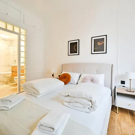 Stunning 3 Bed Central London Apartment-3