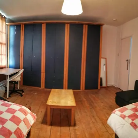 5 Bedrooms House In King'S Cross-2