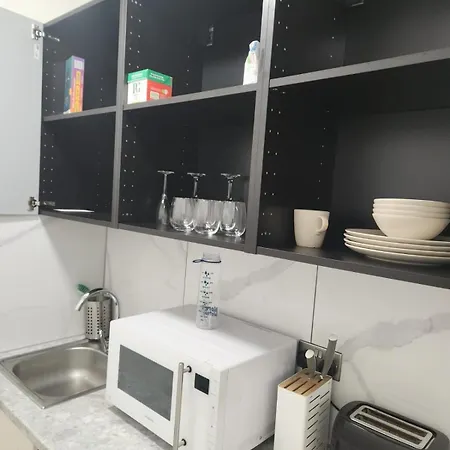 Sleeps 4 Modern Studio Golders Green Nw11-3