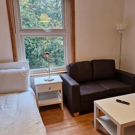 Highgate Studio Apartment-2