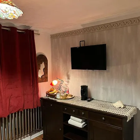 Lovely Double Bedroom In Rotherhithe-2