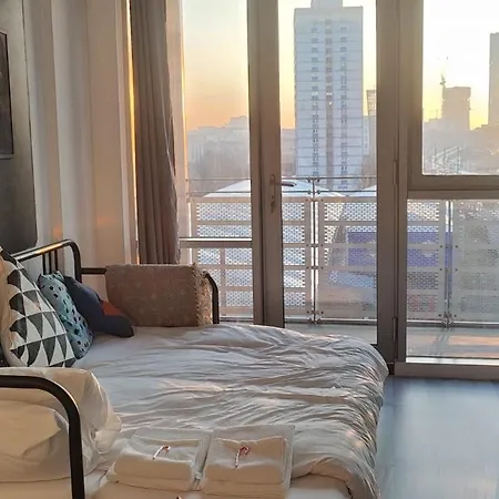 Giogio - Comfortable Stratford Flat With Stunning Views-2