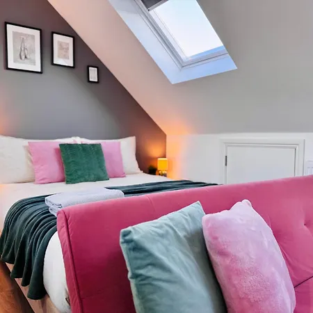Lively Studio Loft 30Min To Central London-2