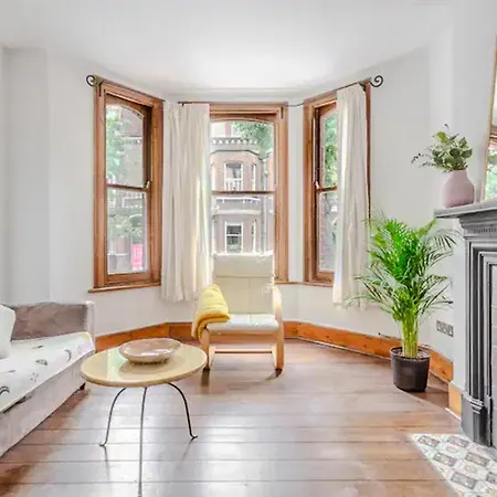 Notting Hill Apartments In Perfect Location-3
