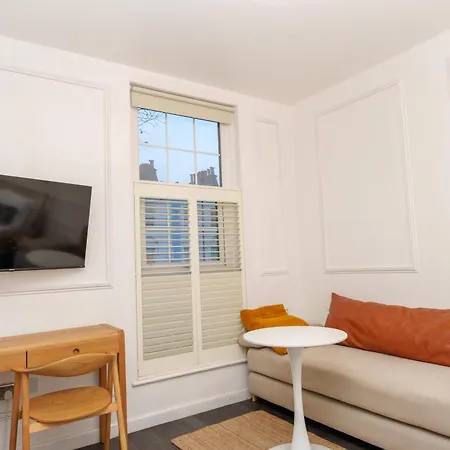 Studio In Central London-2