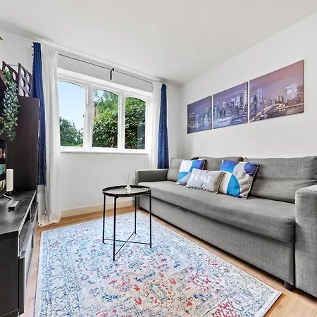 City Centre Fbs Spacious Flat-3