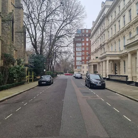 Studio In Central London - 13-2