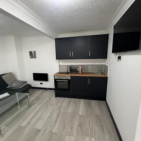 Cosy One Bedroom Flat-2