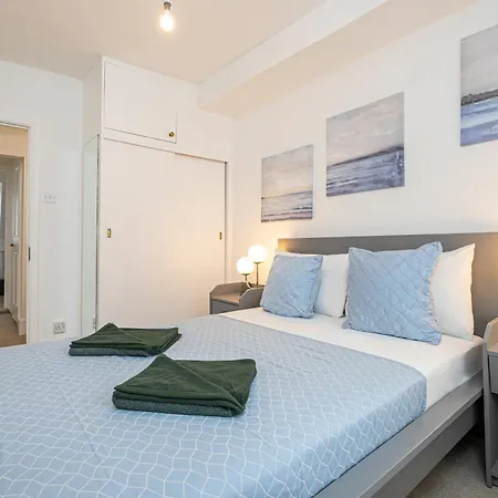 Goodge Apartments-2