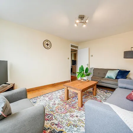 Premier Suites Shepherds Bush Westfields Penthouse Apartment-2